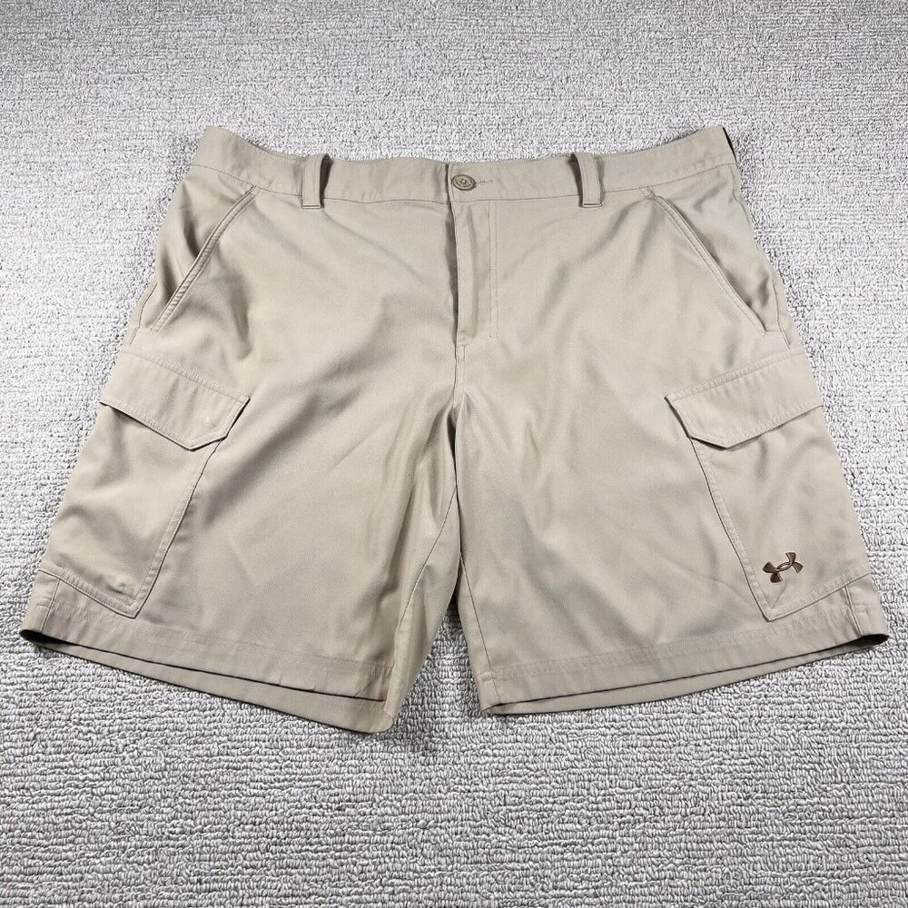 Under Armour Loose Fit Golf Shorts Beige Men's Size 42